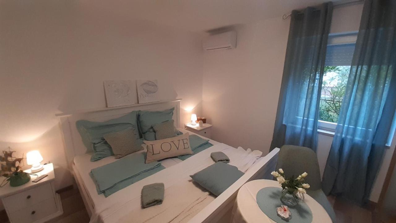 Villa Elke Maria With Overflow Pool And Hydromassage Novigrad Istria 외부 사진